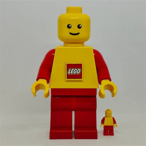 Lego Minifigures Big Minifigure 2000 Present Catawiki