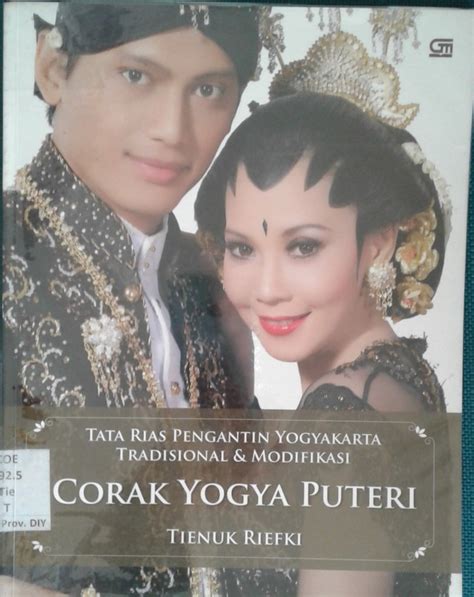 Tata Rias Pengantin Yogyakarta Tradisional Modifikasi Corak Yogya