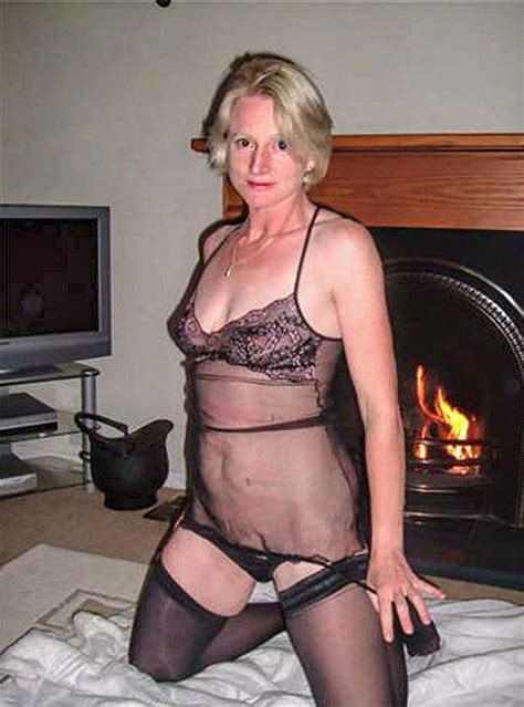 Classy Short Haired Blonde Milf From The Uk Pics Xhamster