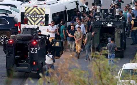 Turkey S Coup Attempt Captured In Dramatic Images Turkey Al Jazeera