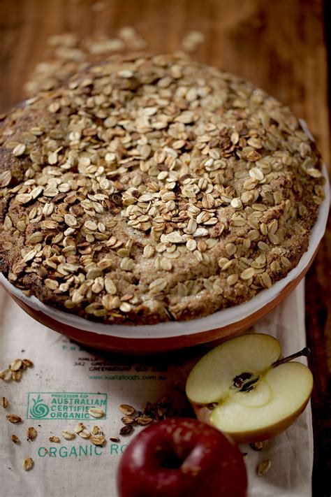Eatsmarter has over 80,000 healthy & delicious recipes online. Berry Crumble | Recipe | Apple pie, Healthy chef, Berry crumble