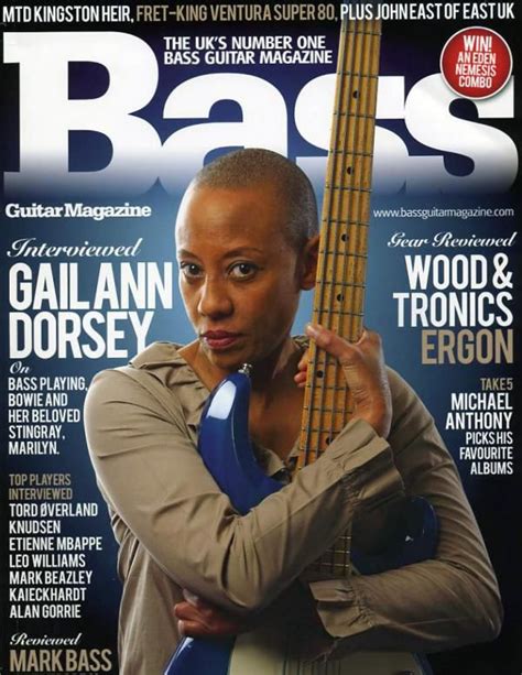 Gail Ann Dorsey Playing Guitar Women In Music Bass Guitar