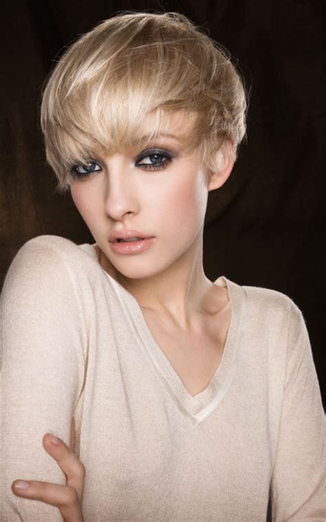 Black color makes it blend with whichever outfit you choose. Coolest Short Bob Haircuts for 2016 | 2019 Haircuts ...