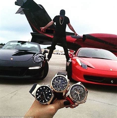 Born with a silver spoon, these top 10 children are taking their family's billionaire empires on and turning them into gold mines. The Rich Kids of Singapore brag about their extreme wealth ...