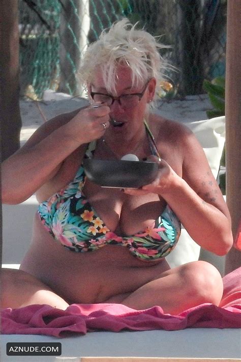 Anne Burrell Spotted Relaxing At The Beach In Tulum With A Friend