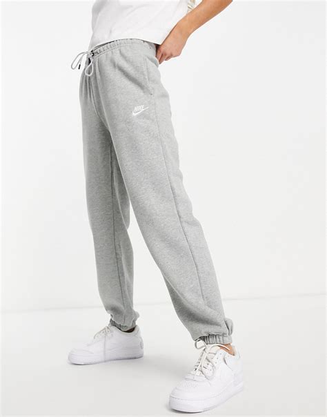 Nike Essentials Loose Fit Sweatpant In Gray Lyst