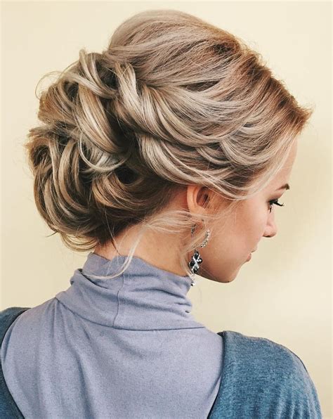 Updos For Thin Hair For 2017 2019 Haircuts Hairstyles And Hair Colors