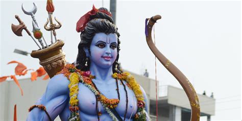 Come the month of march and april and the hindus in india get ready to celebrate the festival of ramnavami which is a very important indian festival and. Ram Navami: 13 Stunning Images Of The Hindu Festival ...