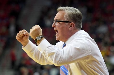 Southern Illinois Basketball Barry Hinson Steps Down After 7 Years As