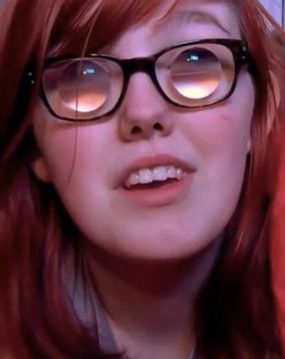 Pin By Bobby Laurel On Girls With Glasses Geek Glasses Girls With Glasses Eye Wear Glasses