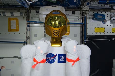 Humanoid Robot Becomes Nasa Governments Invention Of The Year