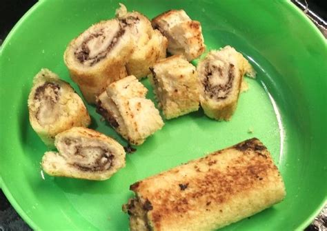 In a bowl, add in egg whites. Resep Banana cheese cinnamon roll (camilan mpasi 10m ...