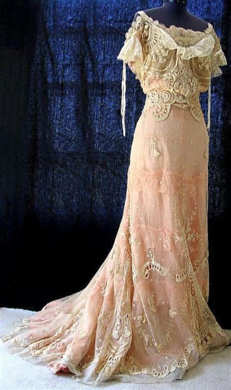 Often a wide gathered skirt was attached, with plenty of. 1000+ images about Wedding Gowns: 1800s on Pinterest ...