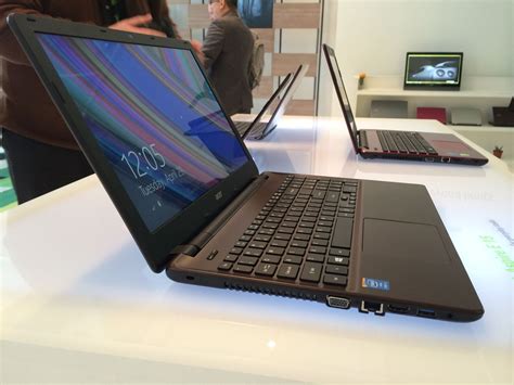 Compare tech specs of this model to its rivals to find out what notebook has better. Acer Aspire E14/E15 | Foto 4 di 7 | Hardware Upgrade