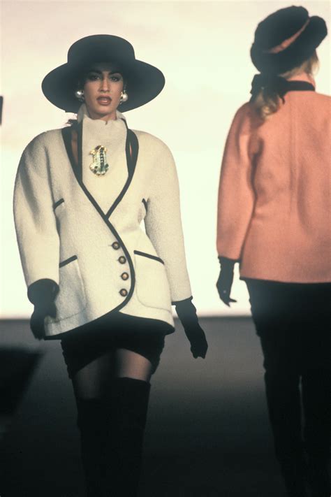 Chanel Haute Couture Fallwinter 1990 Aandw