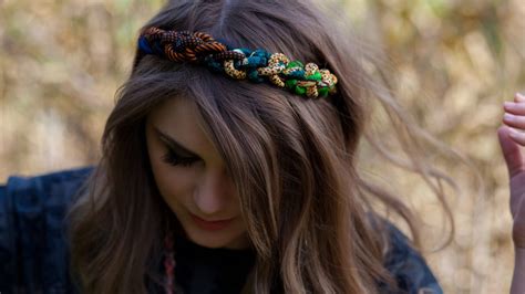 Closeup Photo Of Woman Wearing Braided Headband Hd Wallpaper