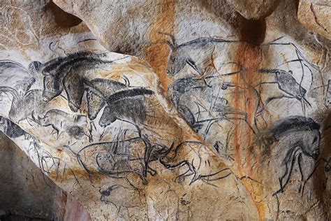 La grotte chauvet2, les gorges de l'ardèche, les champs de lavande. Grotte Chauvet 2 Ardèche - Kléber Rossillon