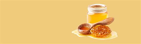 It prevents infections and soothes from other issues like dandruff and honey is an ambrosial food for diabetic patients. 5 Benefits Of Using Honey For Hair Growth | Eu Natural