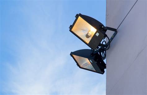 A Complete Guide To Security Lighting Selectron