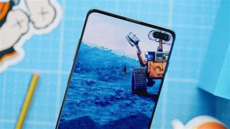 Best Samsung Galaxy S10 Plus S10 Wallpapers To Hide Camera Cutout