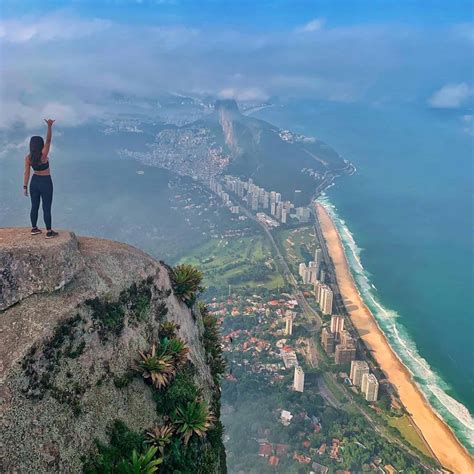 Virtual tour of one of the hardest and dangerous hiking trails in rio de janeiro, brazil. Pedra da Gávea Hike - Rio Love Story