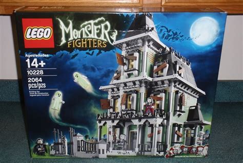 Lego 10228 Monster Fighters Halloween Haunted House Ultra Rare