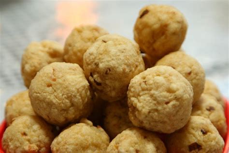Untuk pengolahan mie dan kulit pangsit adalah jagonya. RESEP BAKSO GORENG | Sambeldapur's Blog