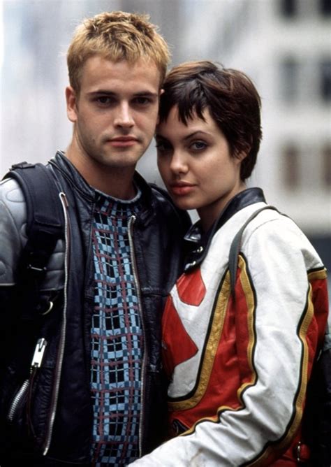 Jonny lee miller (1995 to 1999). Angelina Jolie married her first husband, Jonny Lee Miller ...
