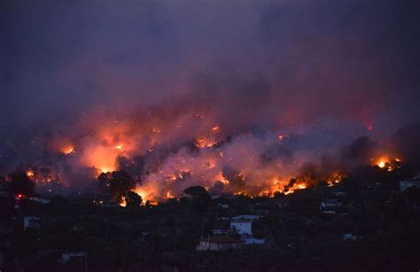 Огонь охватил горную часть острова. Пожары 2018. Греция | ФОТО НОВОСТИ