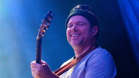 Watch The Disco Biscuits Jon Gutwillig Join Spafford In Philly