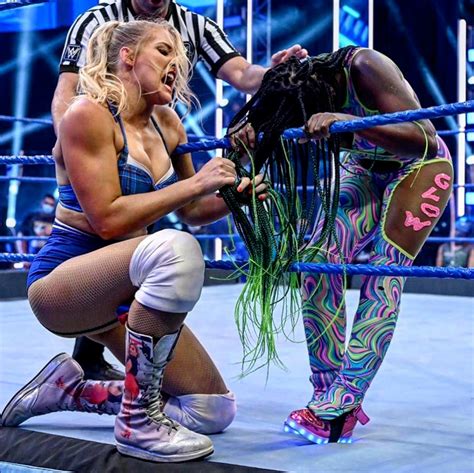 Lacey Evans ~ Wwe Superstar Karaoke Champion 🎙 Laceyevanswwe