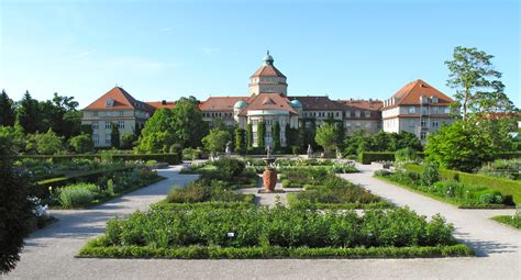 Er gehört heute zu den staatlichen naturwissenschaftlichen sammlungen bayerns. Botanischer Garten München-Nymphenburg