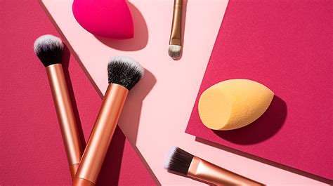 The 30 Best Amazon Makeup Brushes For Every Budget And Beauty Look