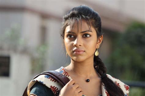 south indian mallu actress amala paul latest hot photo gallery mallu joy