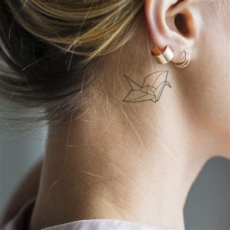 The bright side is that behind the ear tattoos tend to be small, so while it may be painful you won't have to endure the pain too terribly long. Do Behind The Ear Tattoos Hurt