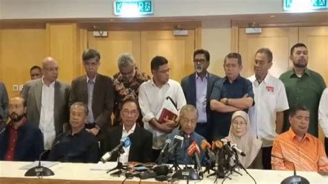Sidang media temu rapat bersama ahli parlimen pakatan harapan dan warisan. Tun Mahathir: Sidang Media Pakatan Harapan 23/11/2019 ...