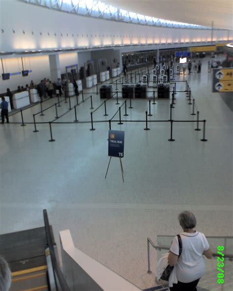 Jfk Terminal 5 Jetblue South Checkin Gates Jetblue Termin Flickr