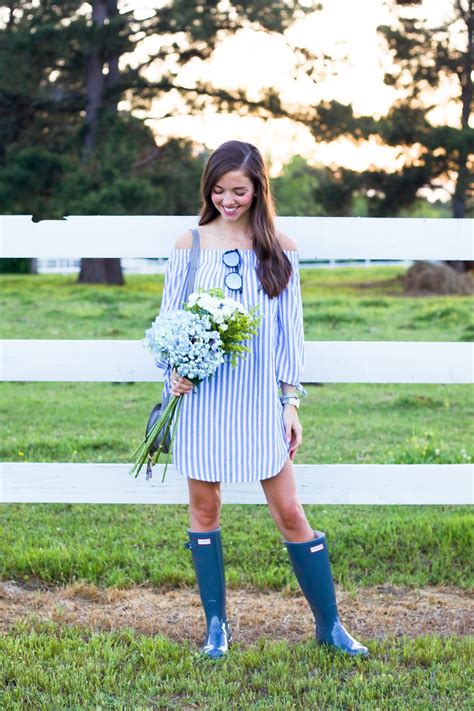 30 Hunter Rain Boots Outfits You Want To Copy Lillies And Lashes