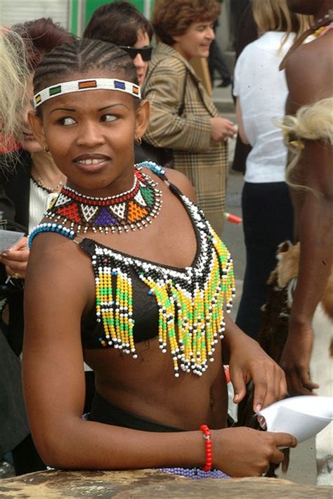 Pretty Zulu Girl South Africa Zulu Women African Women African Beauty