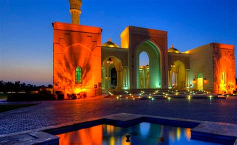 Banyak sekali tempat wisata di mojokerto ✅ yang bisa anda kunjungi, setidaknya ada ? Yuk, Jelajah Wisata Religi Oman di 3 Masjid Cantik Ini! : Okezone Muslim