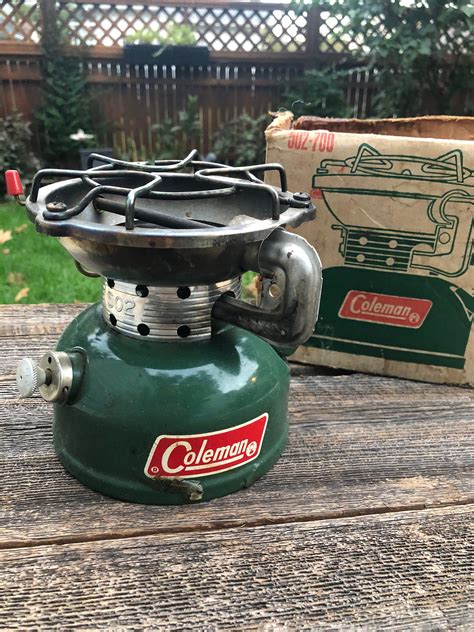 Old Coleman Camping Stove - CAMPING UIE