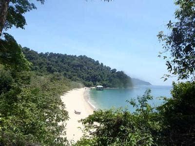 Pangkor remains under the radar, and visitors feel like they have the place to themselves. Pangkor has it