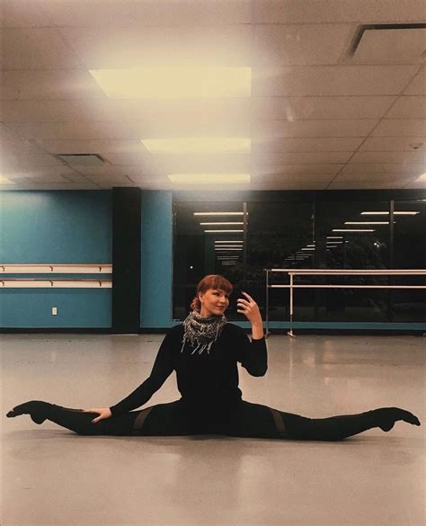 Ashlynmaeballerina Ballet Selfie Mirror Scenes Fun Dance Mirrors Ballet Dance Dance Ballet
