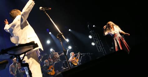 Reprodução da internet leia mais: Zeca Pagodinho faz show no Rio de Janeiro com Maria ...