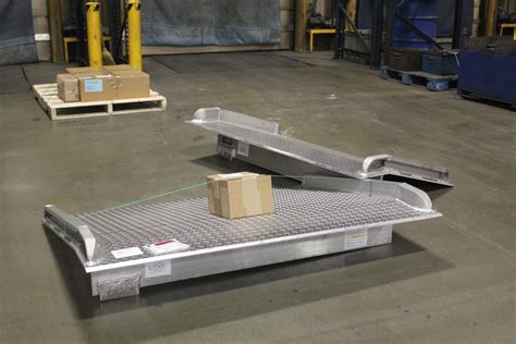 Aluminum Dock Boards Industrial Loading Dock Plates