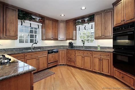 Traditional Medium Wood Brown Kitchen Cabinets I Like These Cabinets