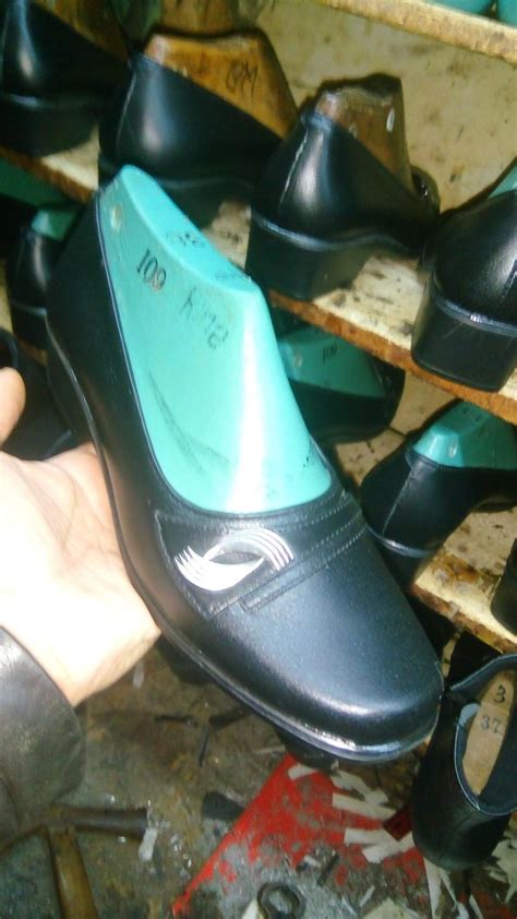 Pin By M Sugiar On Sepatu Kerja Wanita Sepatu Wanita