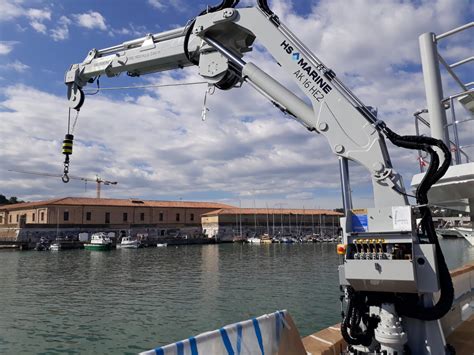 AK Cranes - Fully Foldable Knuckle & Telescopic Boom - HS.MARINE The ...