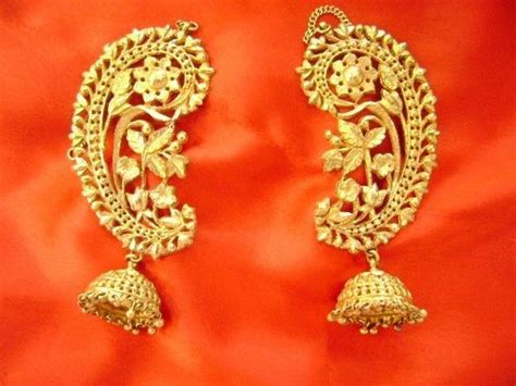 10 Traditional Gold Bengali Jewellery This Is A Boteh Or Paisley