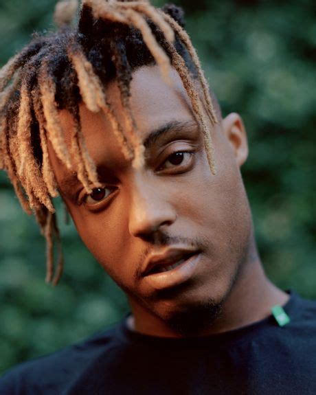 I tried dowloading a 1080 x 1080 picture on the xbox but the files app. Juice WRLD Profile